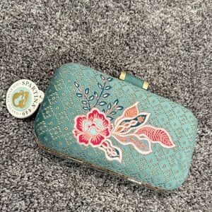 Spartina 449 NWT Embroidered Teal Floral Clutch